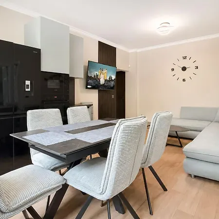 דירה Luxury 3-bedroom Oasis With Parking Near Ndk By Flat Manаger *