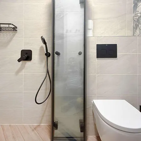 Luxury 3-bedroom Oasis With Parking Near Ndk By Flat Manаger * סופיה